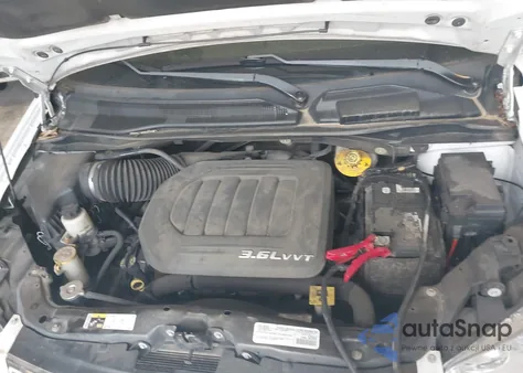 2016 Chrysler Town & Country Touring из США, поврежденный, VIN 2C4RC1BG9GR295503